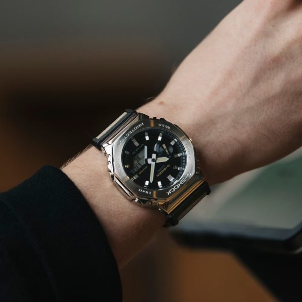 ساعت مچی مردانه کاسیو جی شاک مدل GM-2100C-5ADR - واچ مارکت