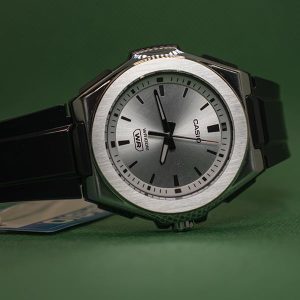 ساعت مچی مردانه کاسیو مدل LWA-300H-7E2VDF - واچ مارکت